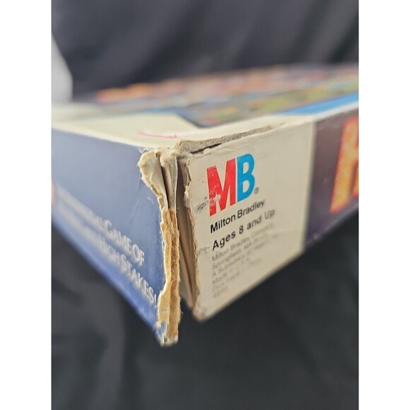 Vintage 1987 Milton Bradley MB HOTELS Real Estate Money Board Game 100% Complete - Picture 4 of 11